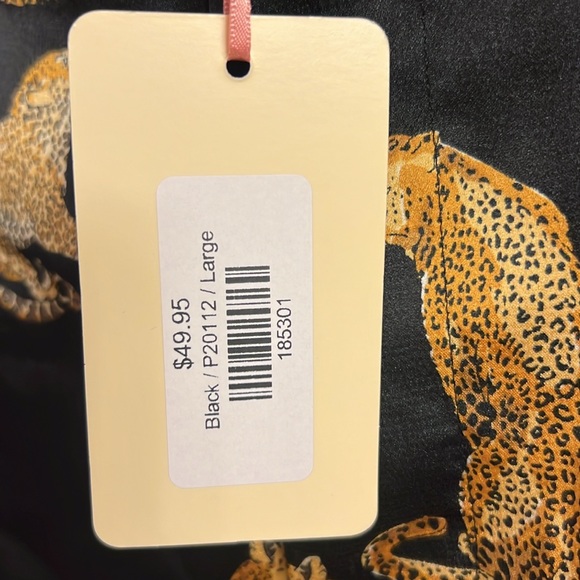 Entro Cheetah Satin Shorts - Black - L - Picture 8 of 9